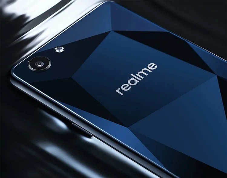 Купить смартфон в Технолидер, Realme One - первый смартфон бренда Купить смартфон в Технолидер